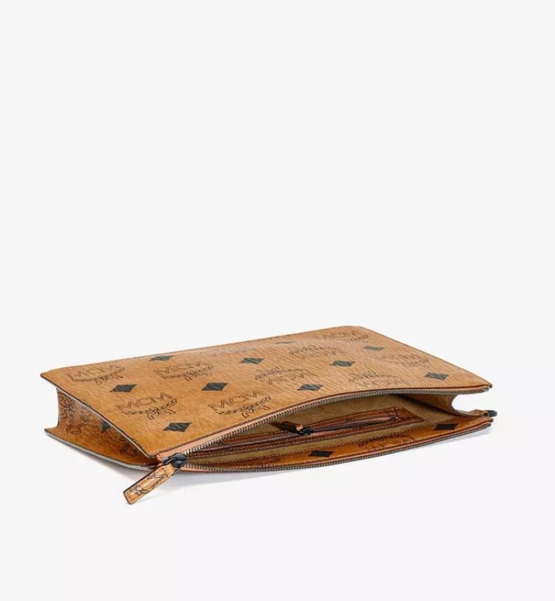 Clutch MCM Worldwide Aren Wristlet Zip Pouch in Maxi Visetos Hnede | 896247-YIM