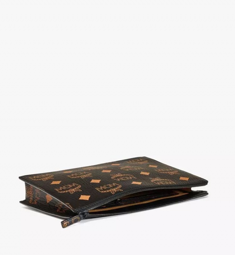Clutch MCM Worldwide Aren Wristlet Zip Pouch in Maxi Visetos Čierne | 260379-VNY