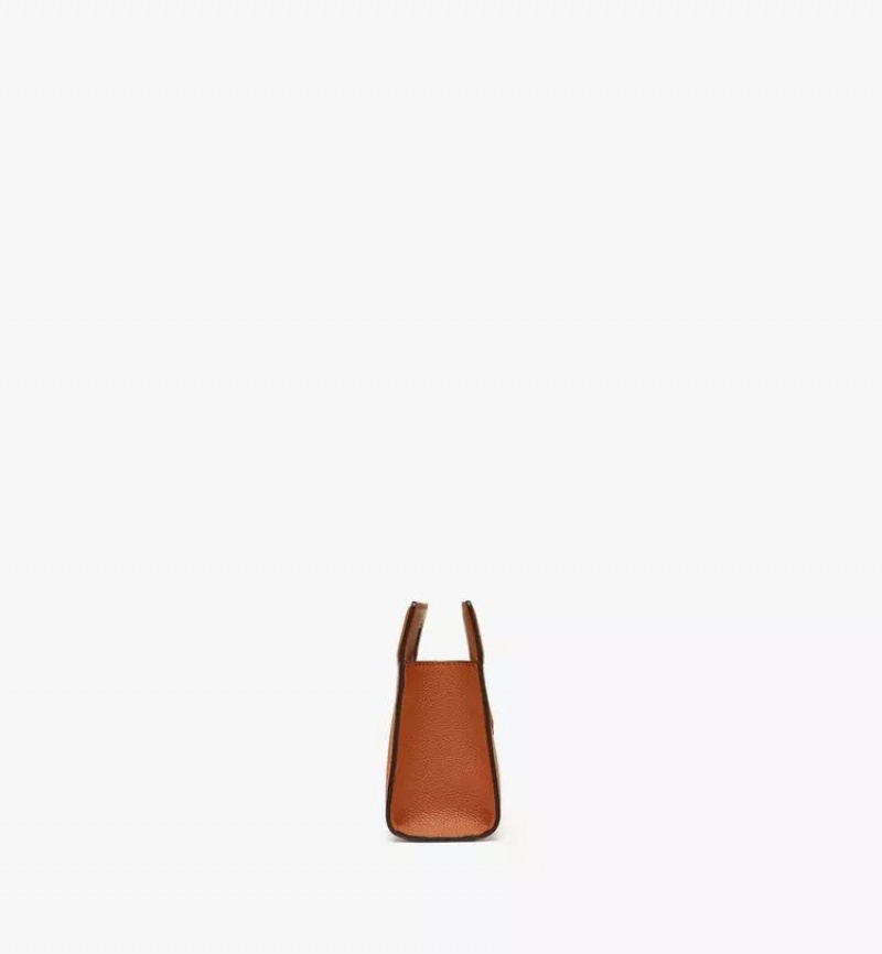 Kabelka MCM Worldwide Diamond in Embossed Kozene Hnede | 781623-VPM