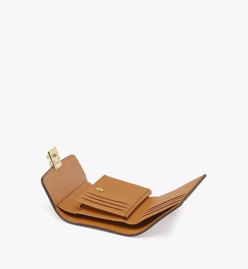Velke Penazenky MCM Worldwide Tracy Trifold in Visetos Hnede | 256318-GIV
